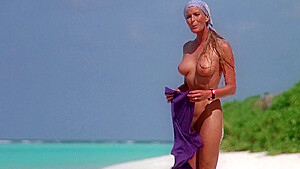 Bo Derek – Utterly Nude And Hot – Ghosts Cant Do It