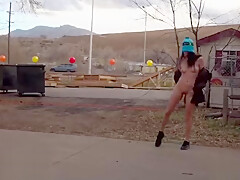 Nicole niagara naked in public