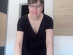 Green Gloves Covered In Cum – HotMilf