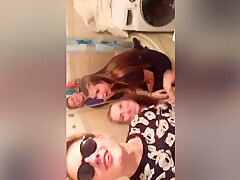 2 Lesbians In The Bathroom Kissing